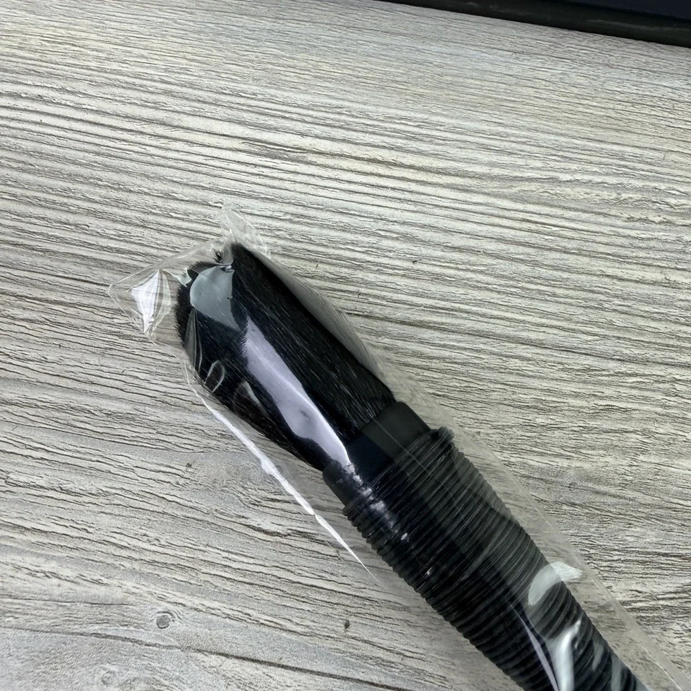 Nars Mie Kabuki Brush #1861 Length 7 Inches Full Size Brand New Sealed Boxed